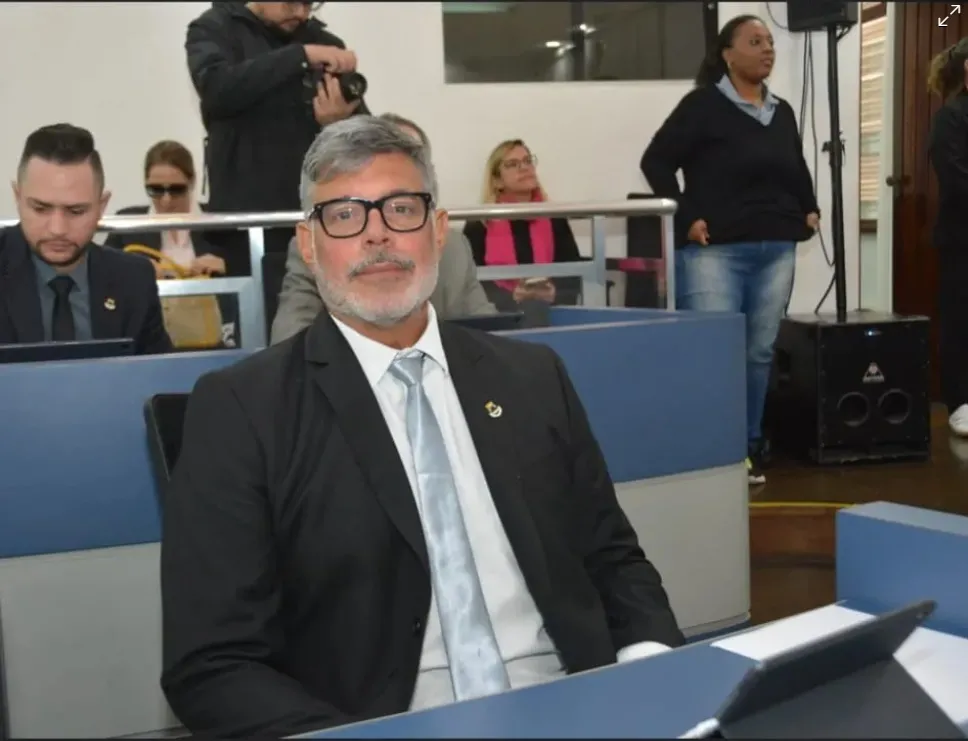 Requerimento de Alexandre Frota que cobra contratos da Secretaria de Saúde é aprovado pela Câmara 
