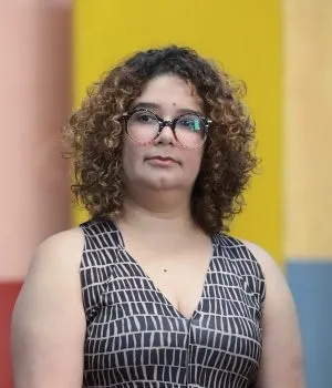 Secretária: Renata Simões