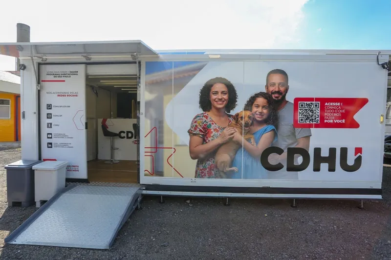 Serviço Móvel da CDHU chega para atender mutuários em Carapicuíba